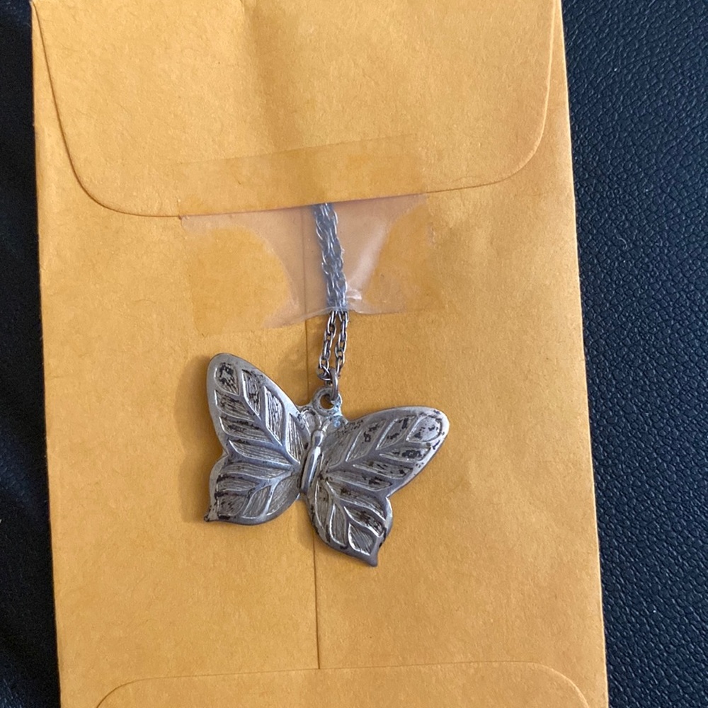 Butterfly pendent and chain